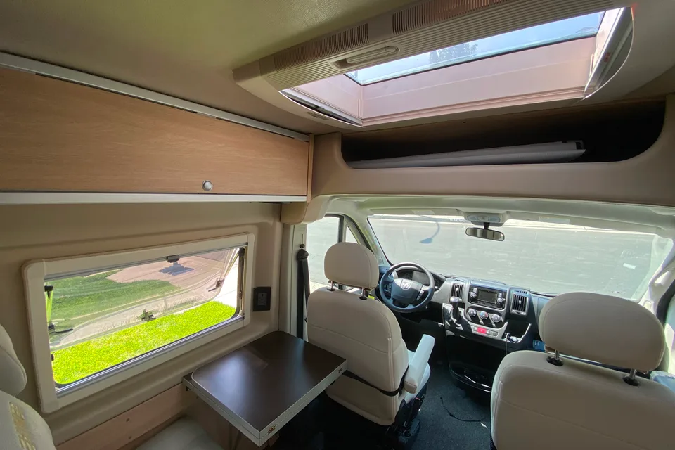 Hymer Aktiv 2.0 Class B-4 seats, 4 sleeps