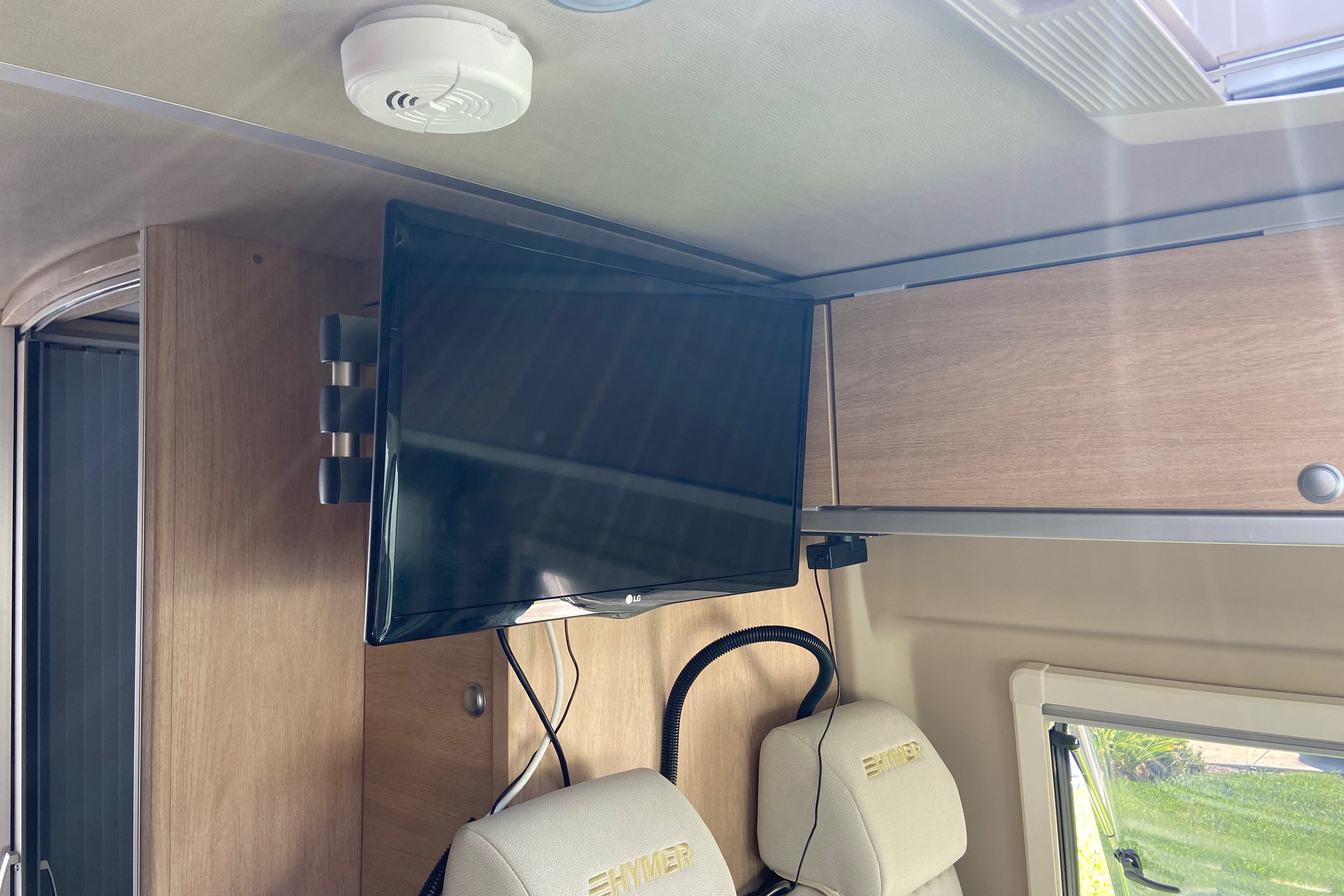 Hymer Aktiv 2.0 Class B-4 seats, 4 sleeps