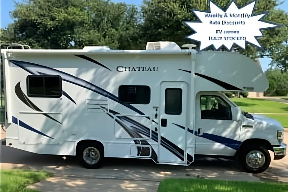 RV Trippin - "Theodore" - Thor Chateau
