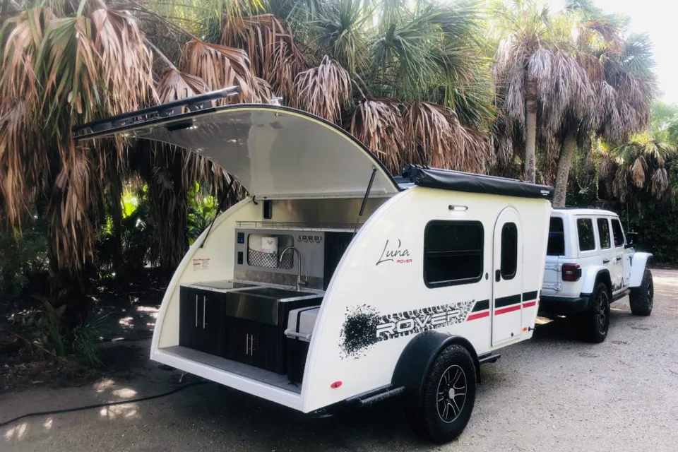 Rover RV InTech Travel Trailer
