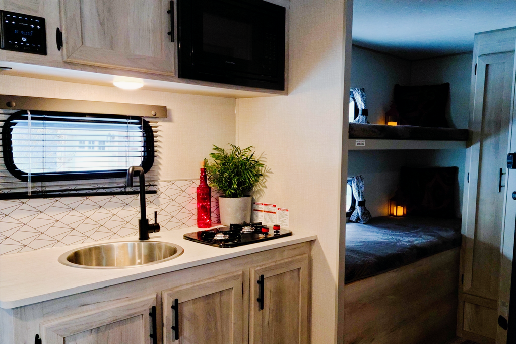Escape - 191bhk/ Ingersoll
