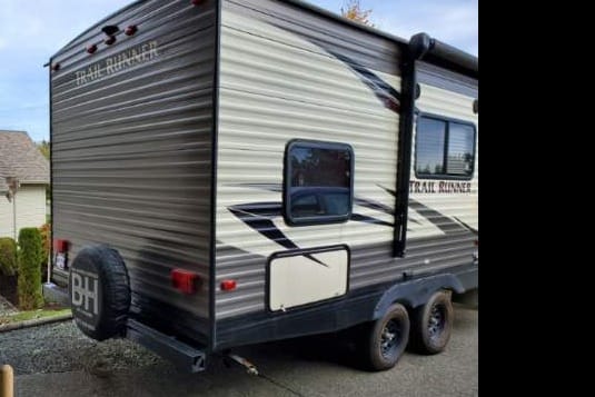 M & B's Heartland Trailrunner