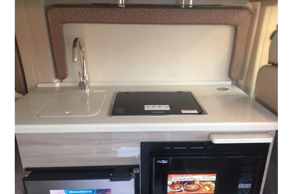2021 Thor Sequence 20L with Solar and Bike rack Near Loma Linda