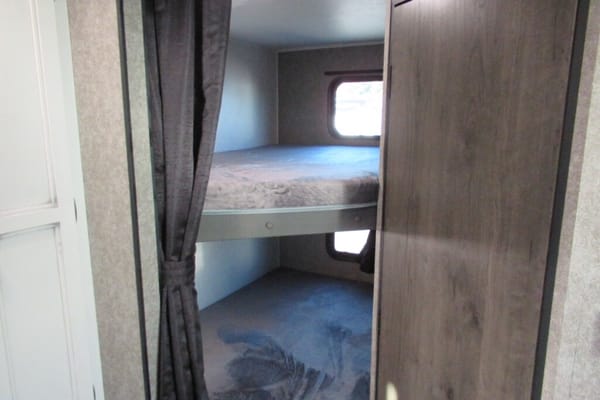 Brand new 26ft 2021 open range travel trailer