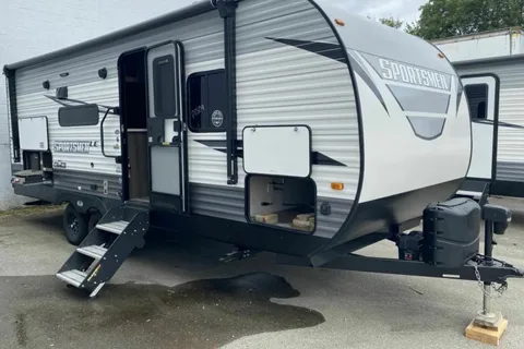 Jeff's 2021 SPORTSMEN 231BHKLE  Travel Trailer