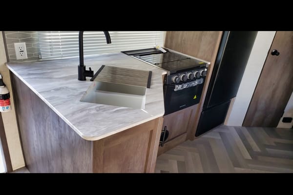 Salem cruise 240BHXL Travel Trailer 2021
