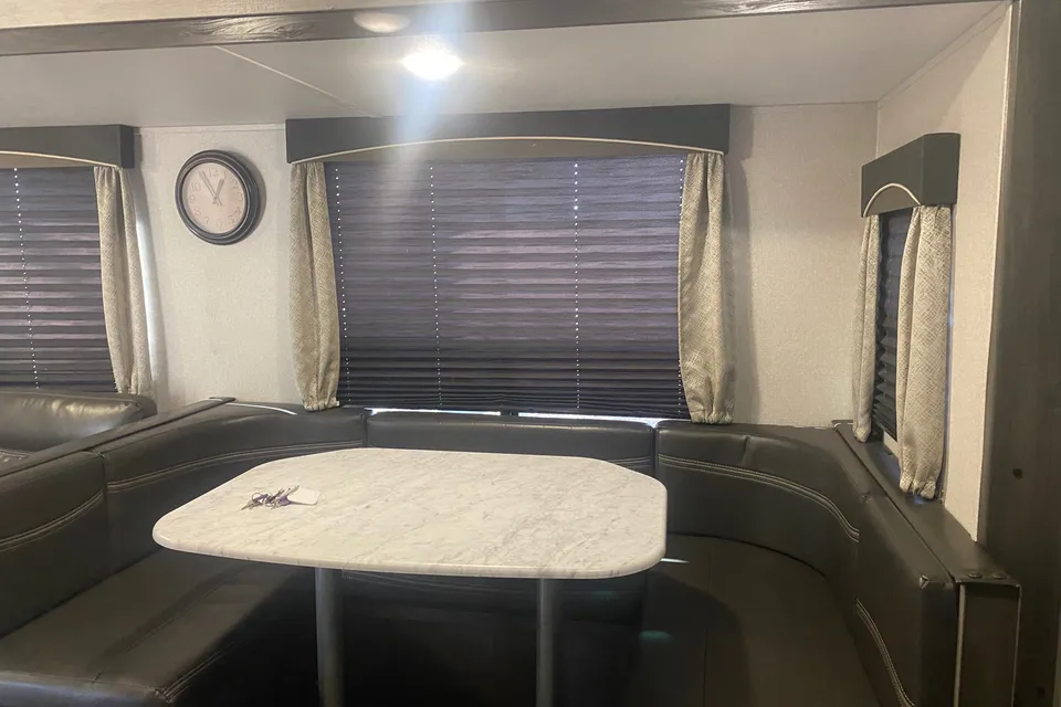 2020 Shasta 28BH Travel Trailer