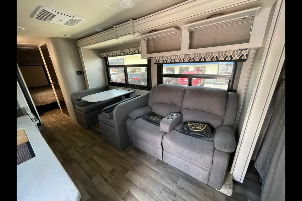 Scott's Jayco Grayhawlk 29MV 