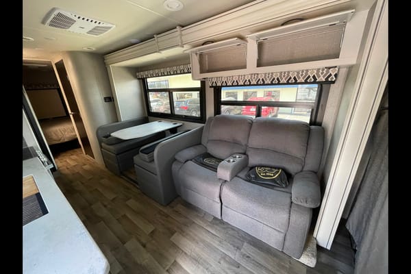 Scott's Jayco Grayhawlk 29MV
