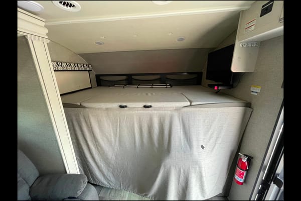 Scott's Jayco Grayhawlk 29MV