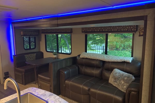 Keystone Bullet 277BHS Bunkhouse (half-ton towable) Delivery Available