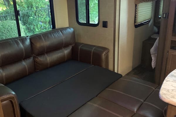 Keystone Bullet 277BHS Bunkhouse (half-ton towable) Delivery Available