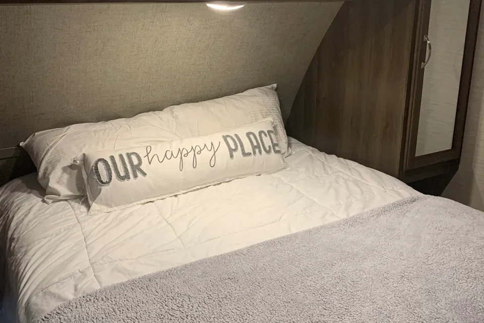 Keystone Bullet 277BHS Bunkhouse (half-ton towable) Delivery Available