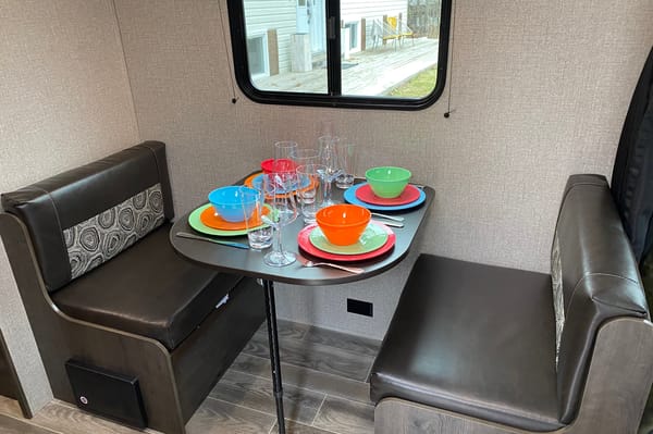 Only 3000lbs - Brand new 2021 Jayco 5 sleeper trailer