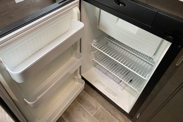 Only 3000lbs - Brand new 2021 Jayco 5 sleeper trailer