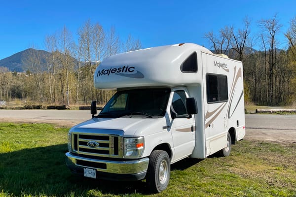 Majestic 19 ft Class C Parks Anywhere