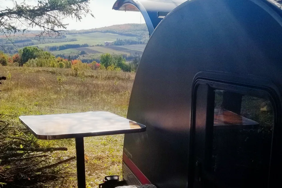  Diamond Deluxe Travel Trailer