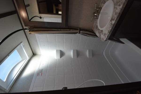2020 Sunset Trail SS289QB Brand new! Sleeps 10!