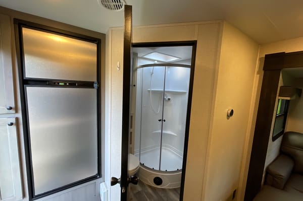 2022 Starcraft Superlite 212FB Travel Trailer