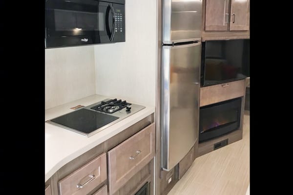CC RVING LLC