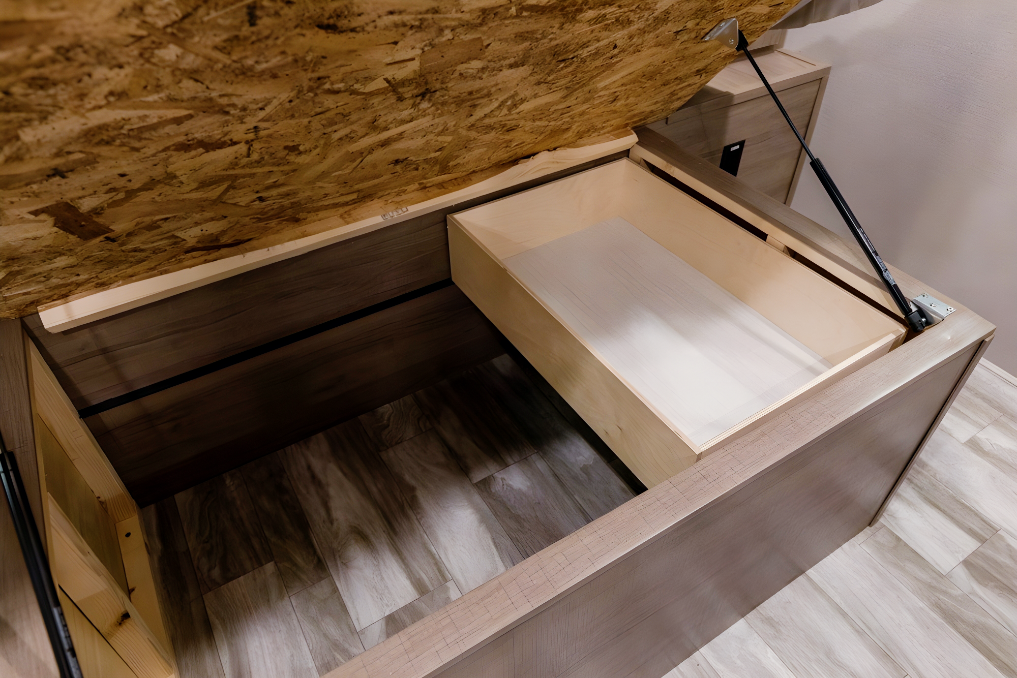 [03] Stress Free RVs - 2021 - New! XL Family Bunkhouse