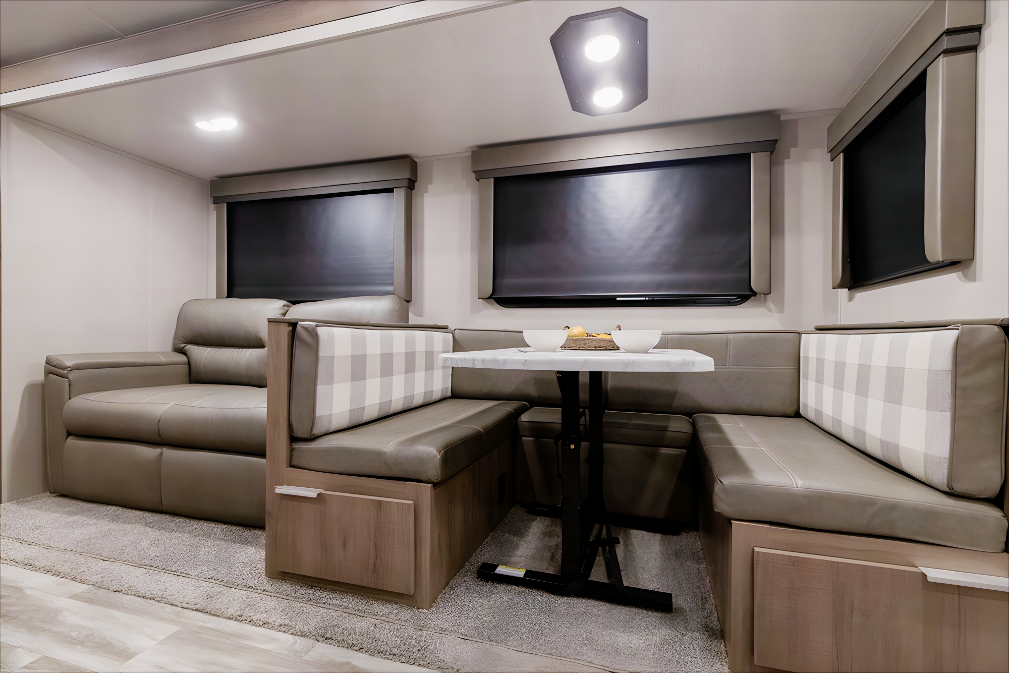 [03] Stress Free RVs - 2021 - New! XL Family Bunkhouse