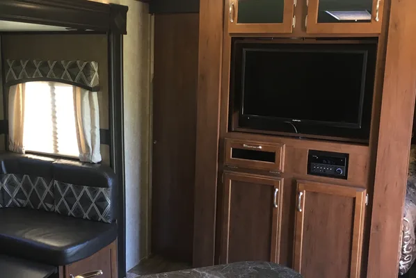 Family Trailer With All The Toys