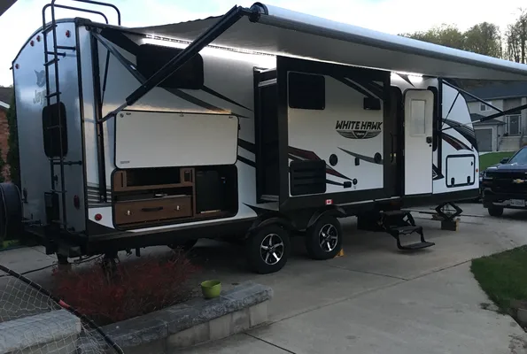 Family Trailer With All The Toys