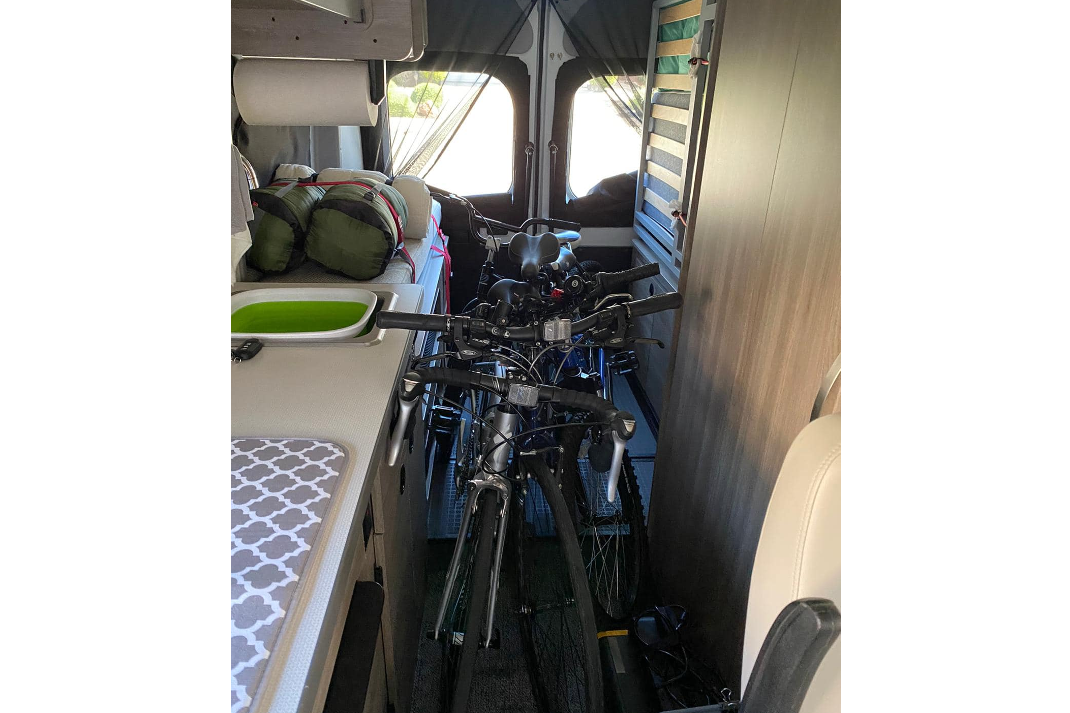 Winnebago Solis w/Popup 'Penthouse' & Solar for Off Grid Adventures