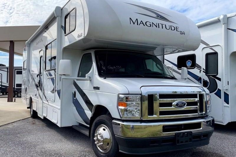 Thor Motor Coach Magnitude BH31 Class C