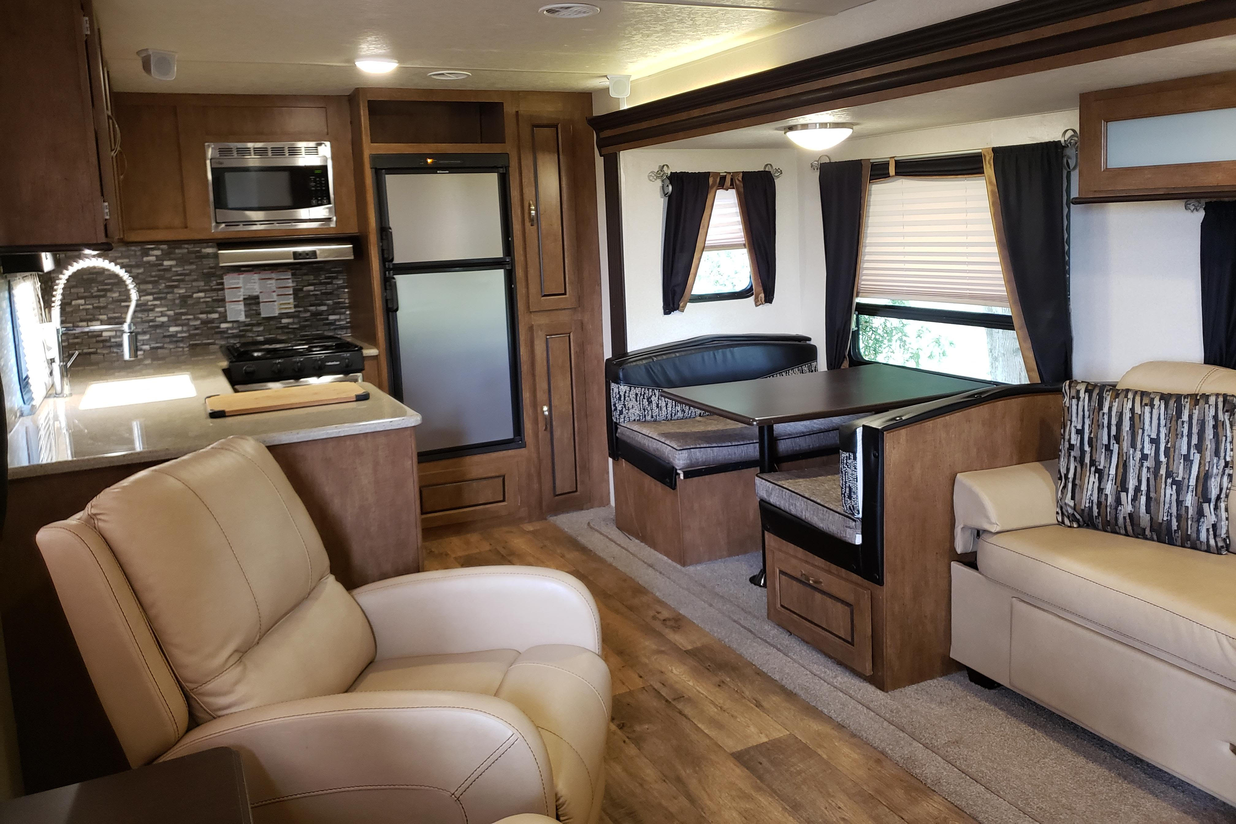 Dave'n'Jackie's Forest River Travel Trailer