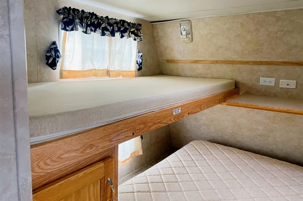 Outdoorsman Travel Trailer- Sleeps 8 !