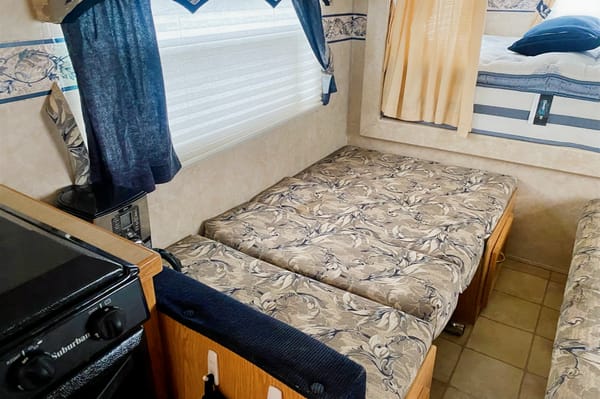 Outdoorsman Travel Trailer- Sleeps 8 !