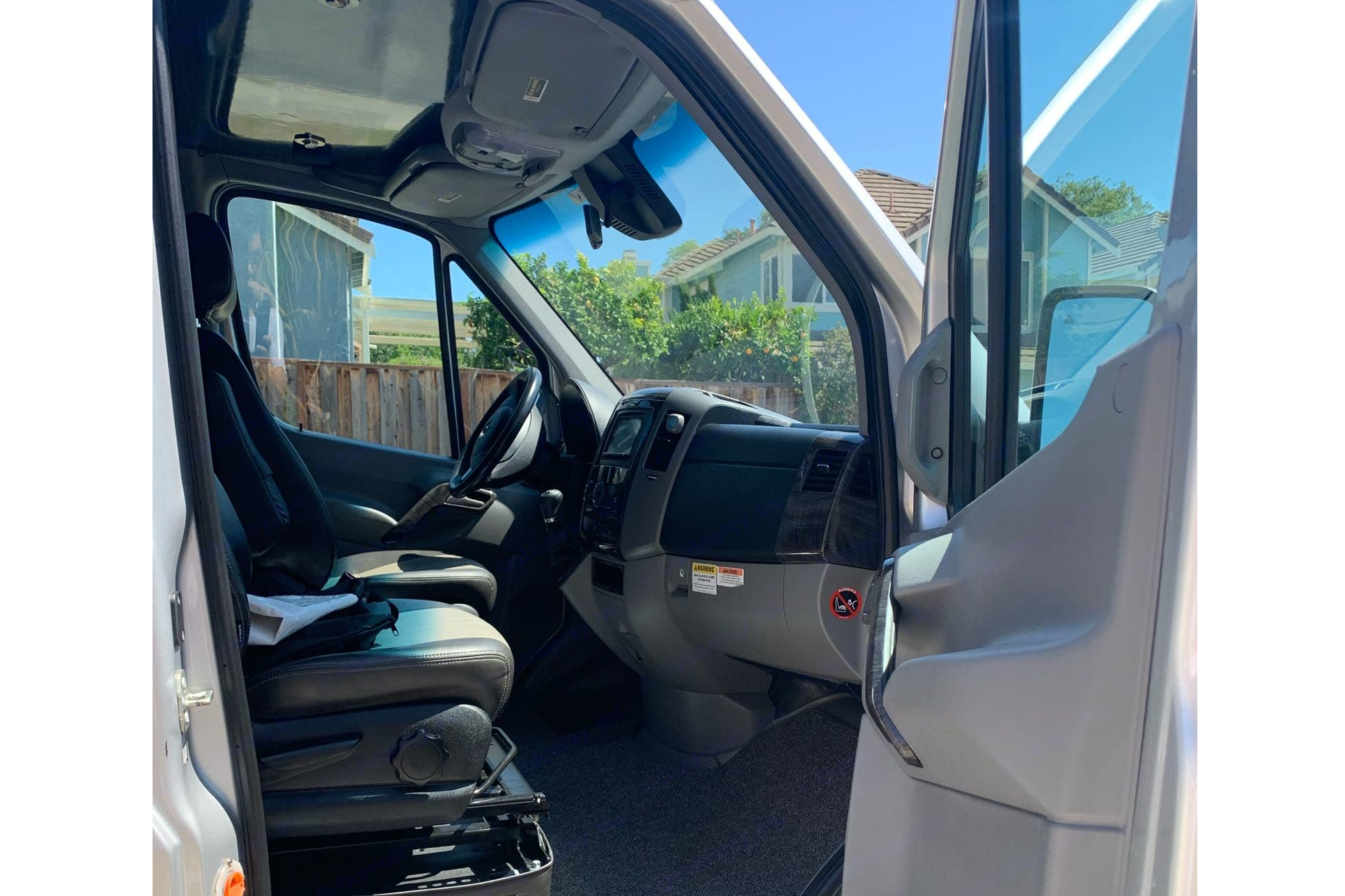 2019 Mercedes 19' Sprinter for Two - Super Clean