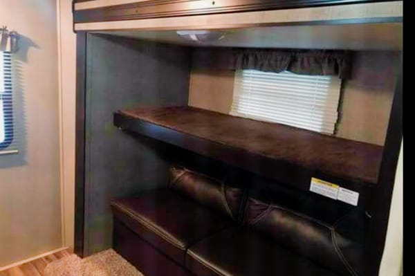 Jordan's Dutchmen Kodiak Travel Trailer