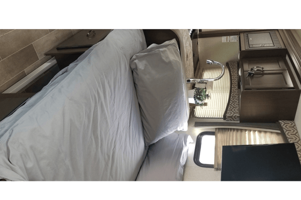 Kim's ** Thor Chateau 28Z. Fully Equipped**