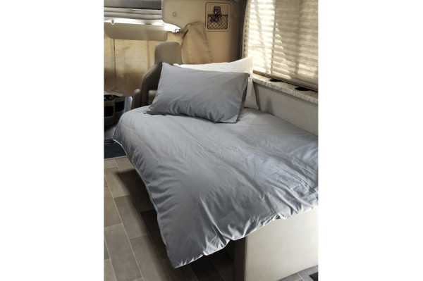 Kim's ** Thor Chateau 28Z. Fully Equipped**