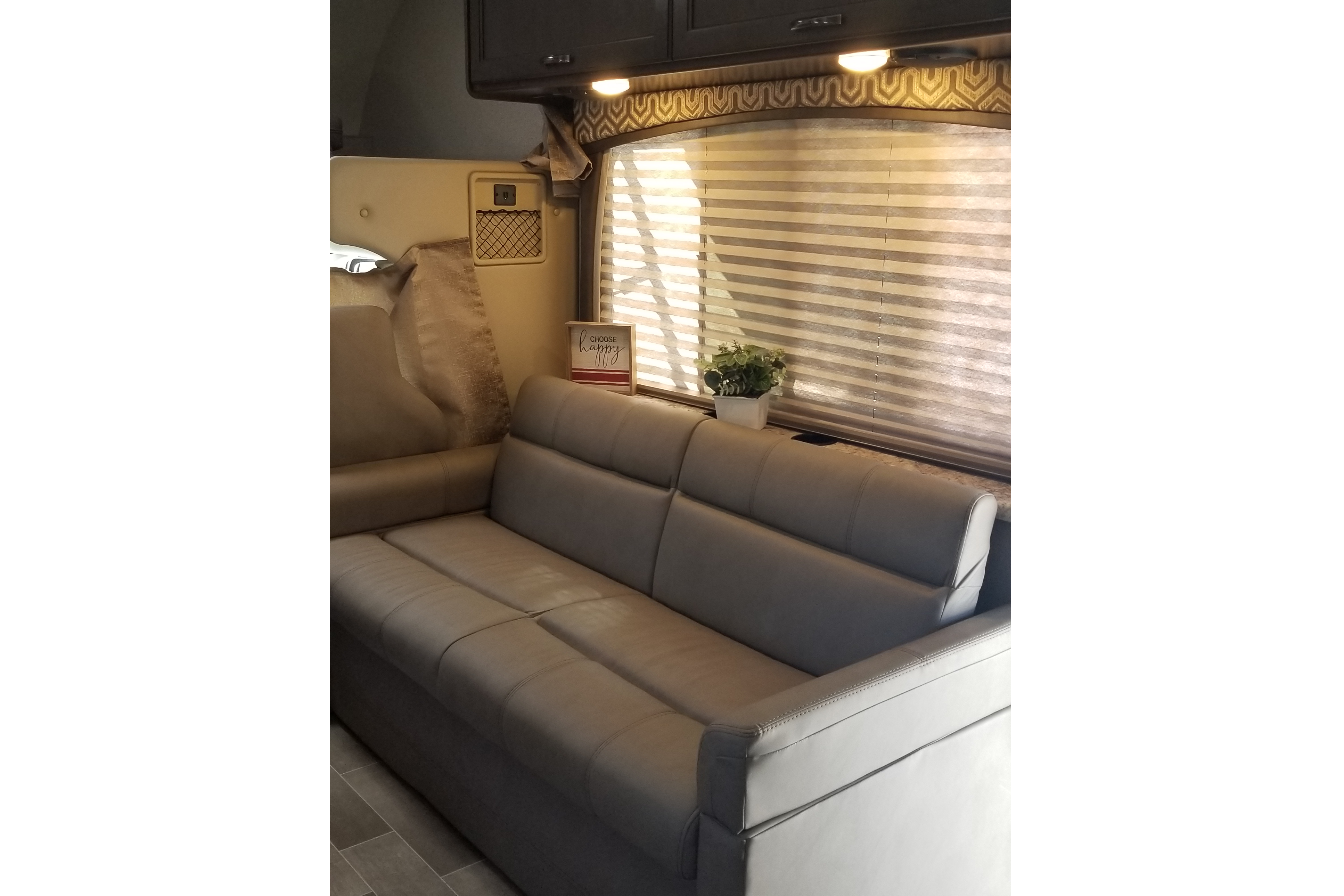 Kim's ** Thor Chateau 28Z. Fully Equipped**