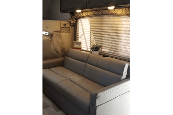 Kim's ** Thor Chateau 28Z. Fully Equipped**