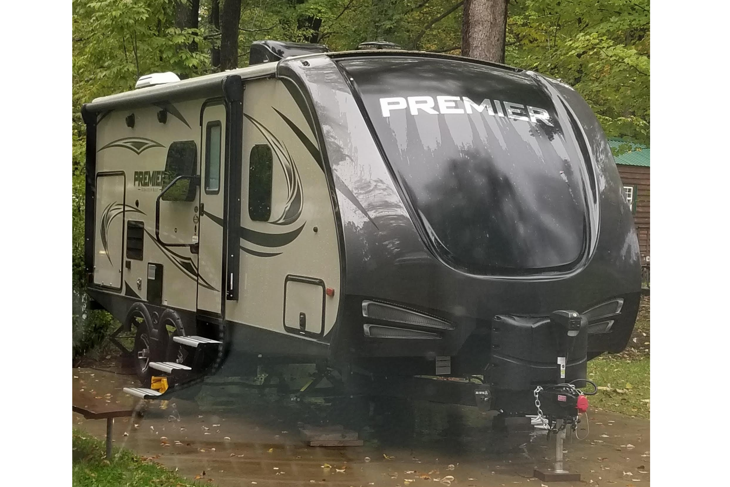 Katinka 's Keystone Bullet Premier 22RBPR  Travel Trailer