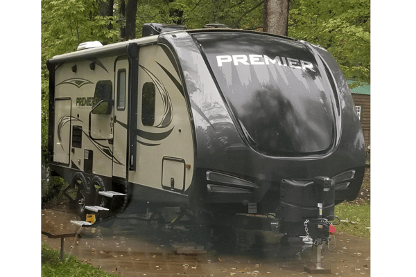 Katinka 's Keystone Bullet Premier 22RBPR Travel Trailer