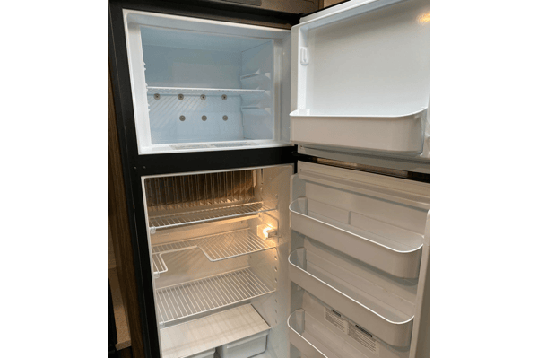 Katinka 's Keystone Bullet Premier 22RBPR Travel Trailer