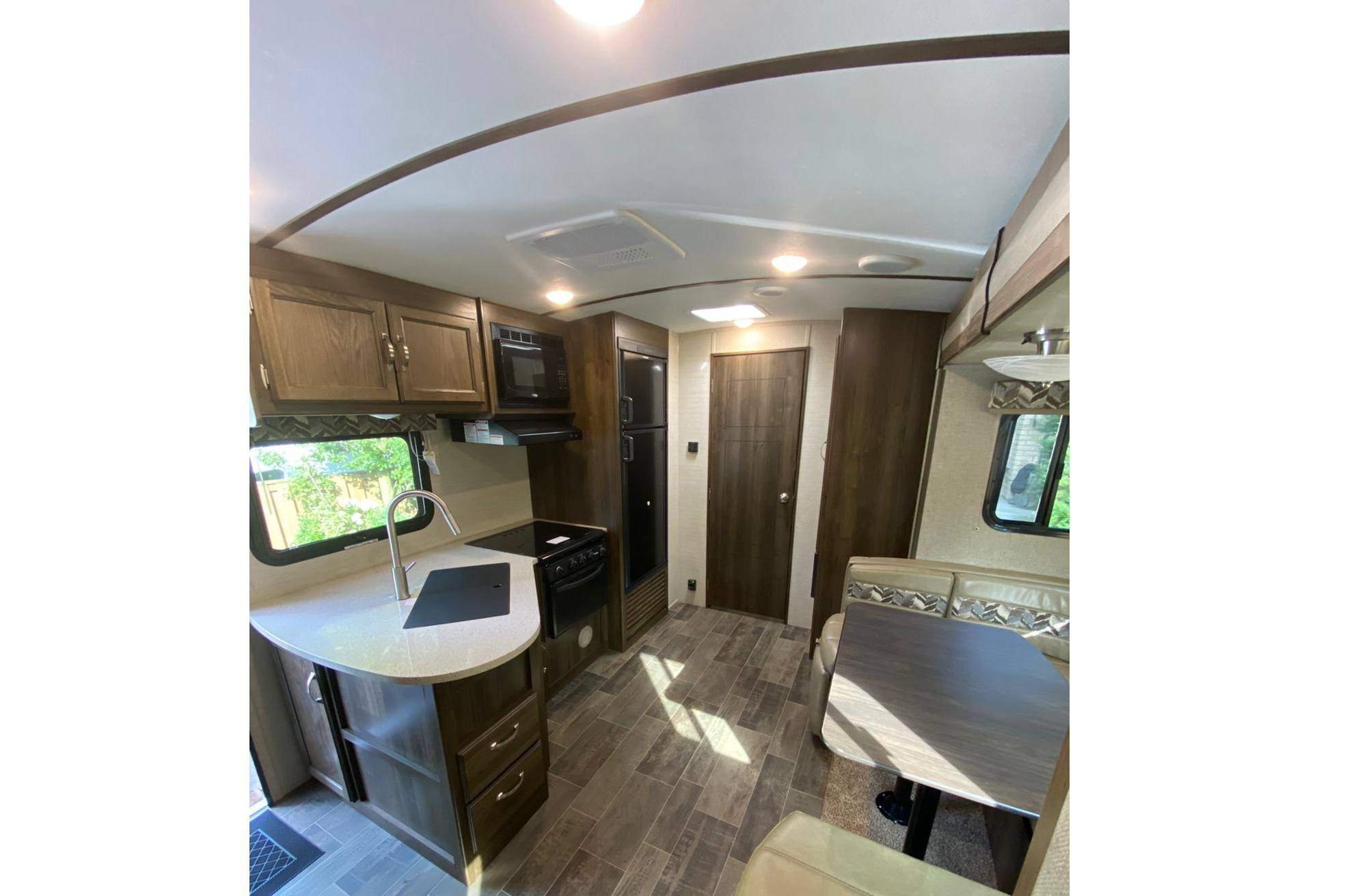Katinka 's Keystone Bullet Premier 22RBPR  Travel Trailer