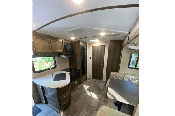 Katinka 's Keystone Bullet Premier 22RBPR Travel Trailer