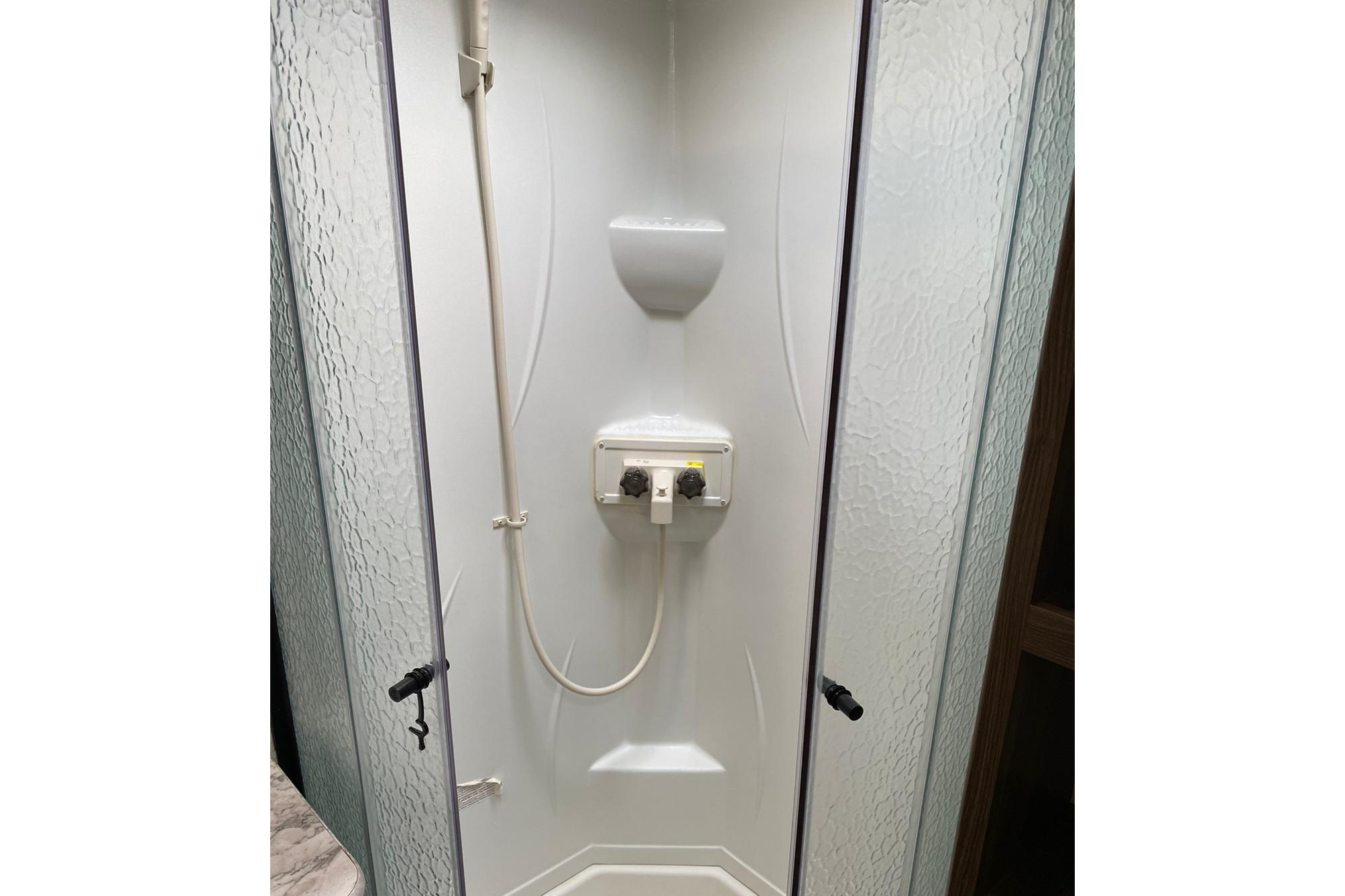 Katinka 's Keystone Bullet Premier 22RBPR  Travel Trailer