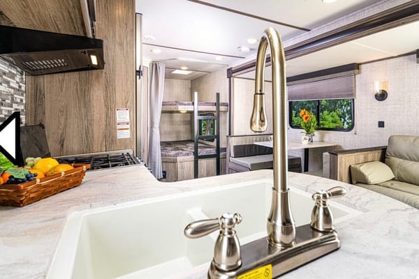 Pearson Family Trailer - Gulf Stream Ultra lite 29BHS