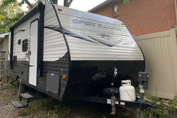 Pet friendly Bunkie with Queen