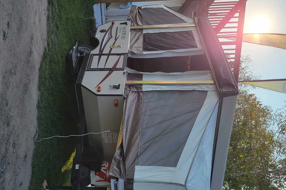 Jordan's Forest River Rockwood Tent Trailer