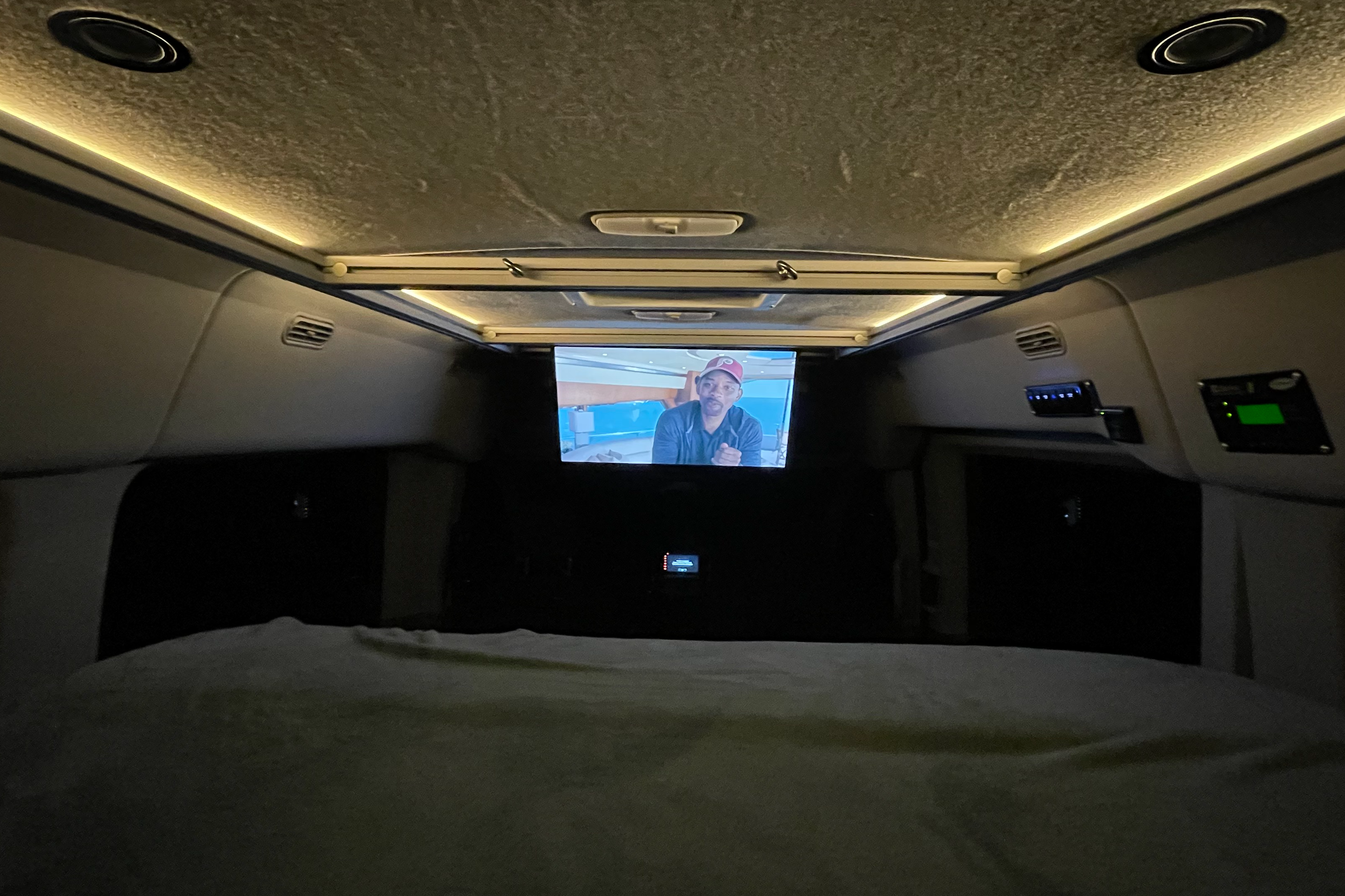 "Darth Vander" Custom Adventure Van by VanDOit: LIV Model