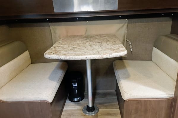2019 Thor Motor Coach Freedom Elite 30fe Class C